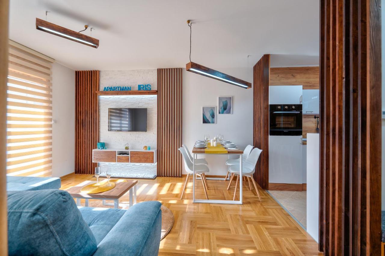 Iris Apartment *
